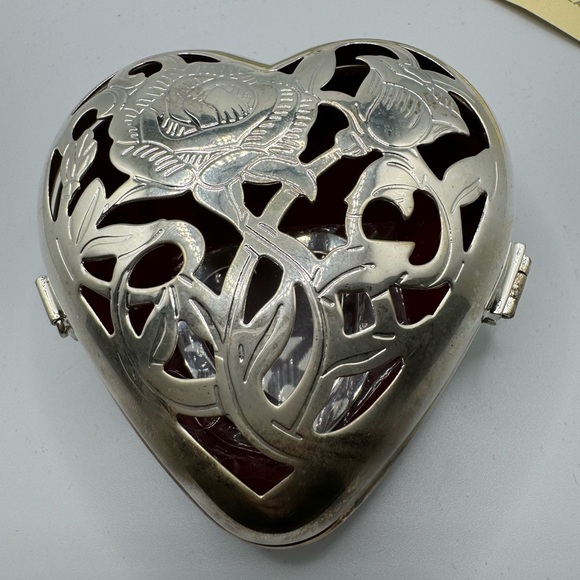 Vintage Lenox Floral Heart Shaped Hinged Locket Box Silver Plated Ornament - Picture 2 of 4